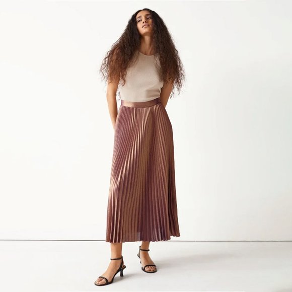 Women's Pleated Midi Skirt 2 or Small - Picture 5 of 6